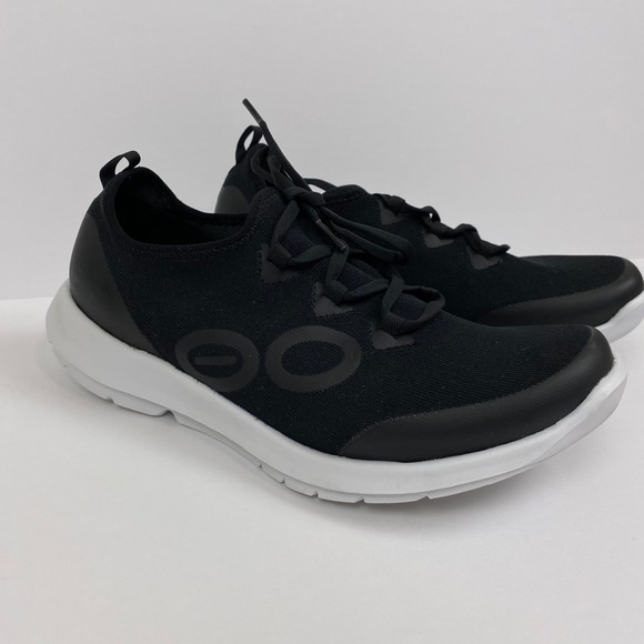 Oofos OOmg Low Women's 11 Black White Recovery Shoes Comfort Slip On Sneakers - Picture 1 of 10